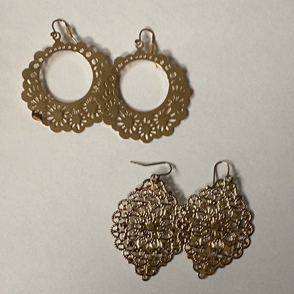 2 Pair of Light Weigh Gold Earrings